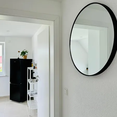 Bergblick-apartment Istayunixi Seenaehe-workspace-netflix I Keine Monteure Lägenhet